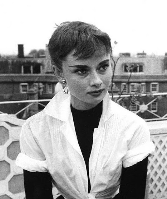 Audrey Hepburn Bio,Instagram,Photos 9